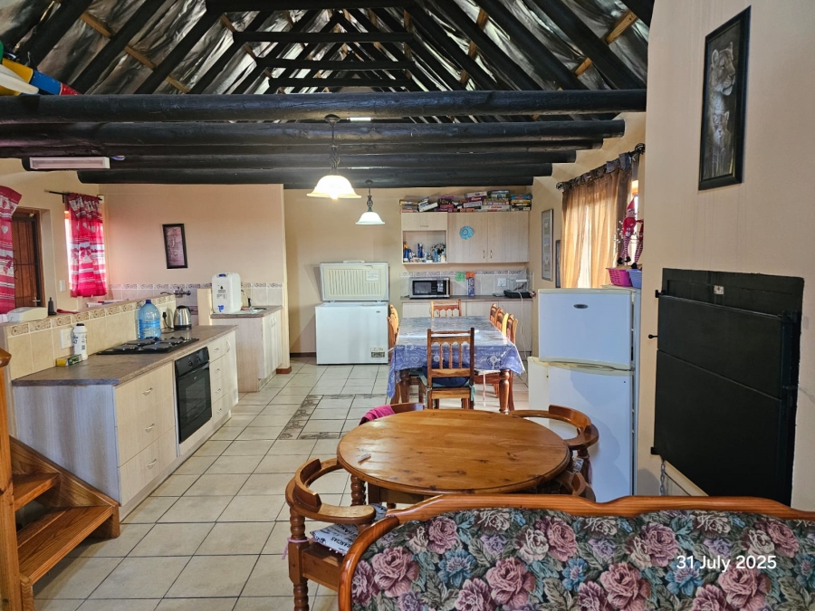 5 Bedroom Property for Sale in Stilbaai Wes Western Cape